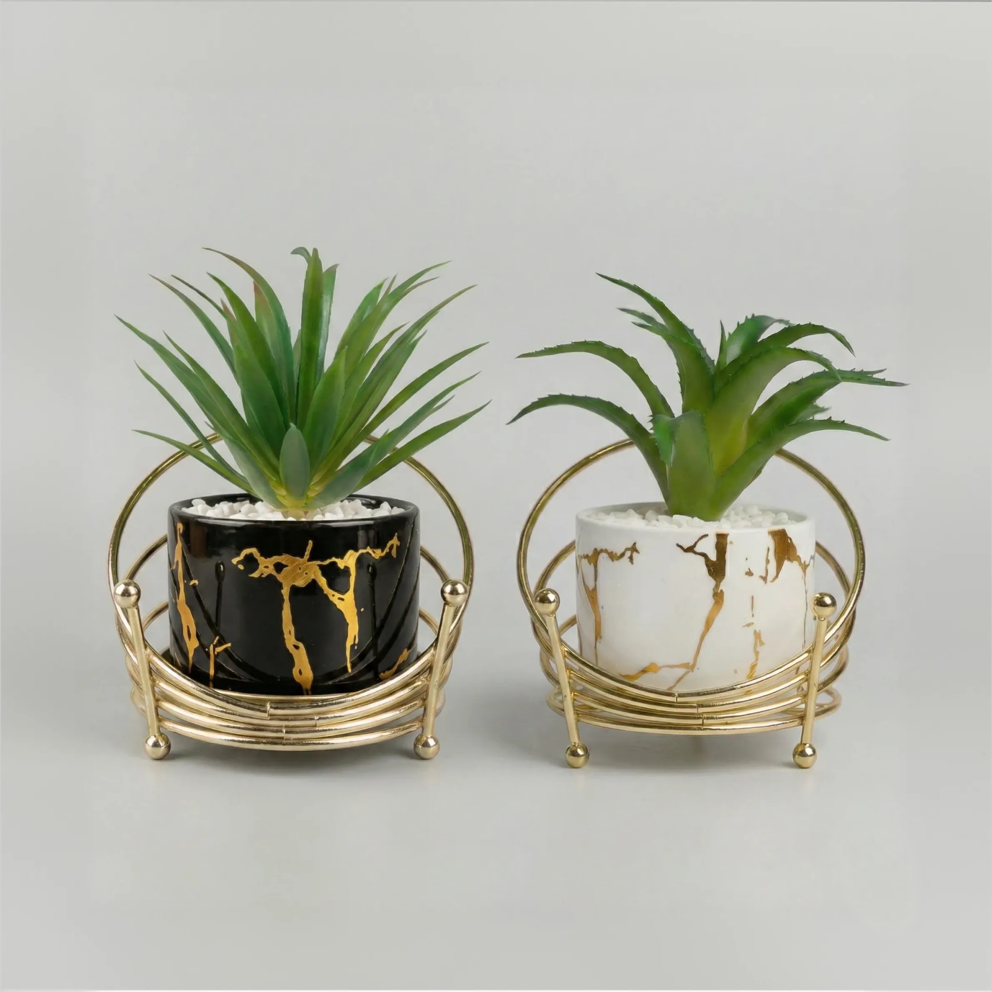 Lava Gold Wire Planters