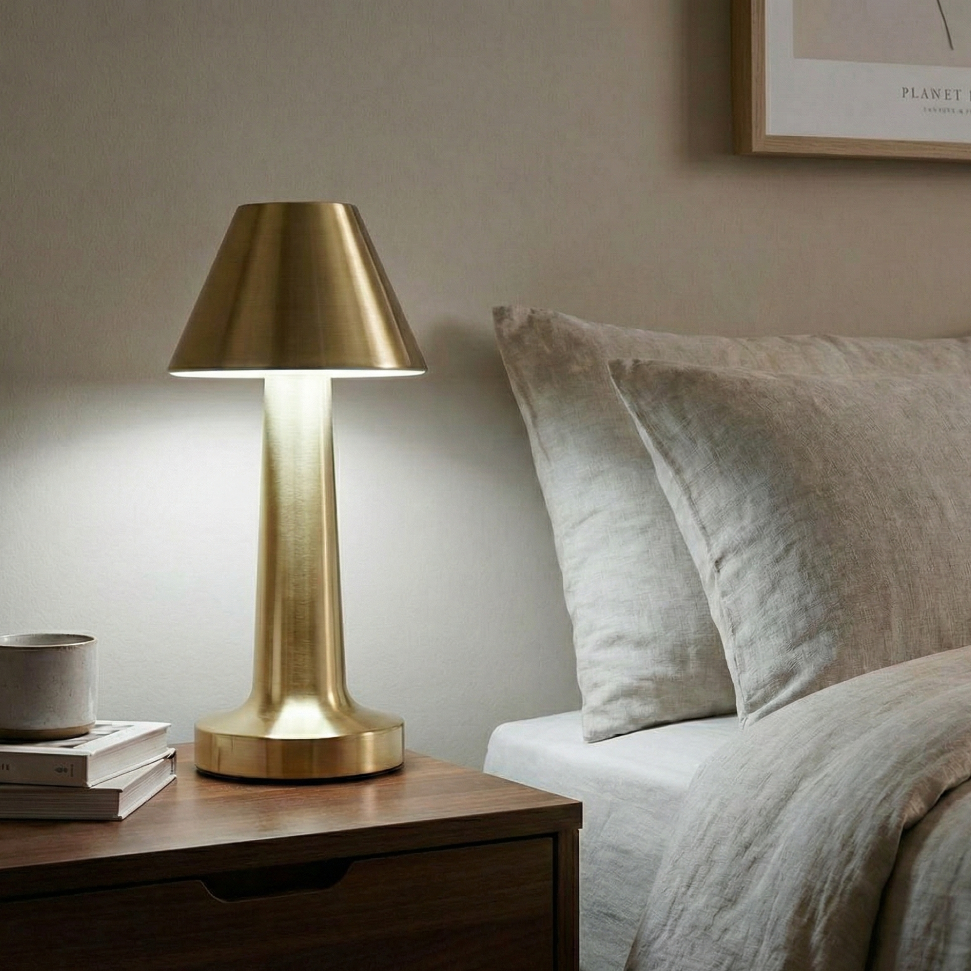 Dual-Tone Lamp (Cone)